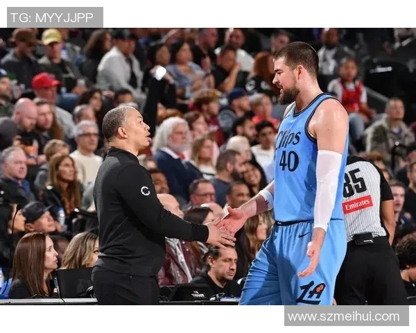 火箭队成功晋级西部决赛，将对阵快船队：一场激动人心的对决即将上演