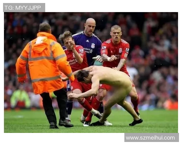 狂热球迷疯狂为热火加油，零距离直击球场风暴